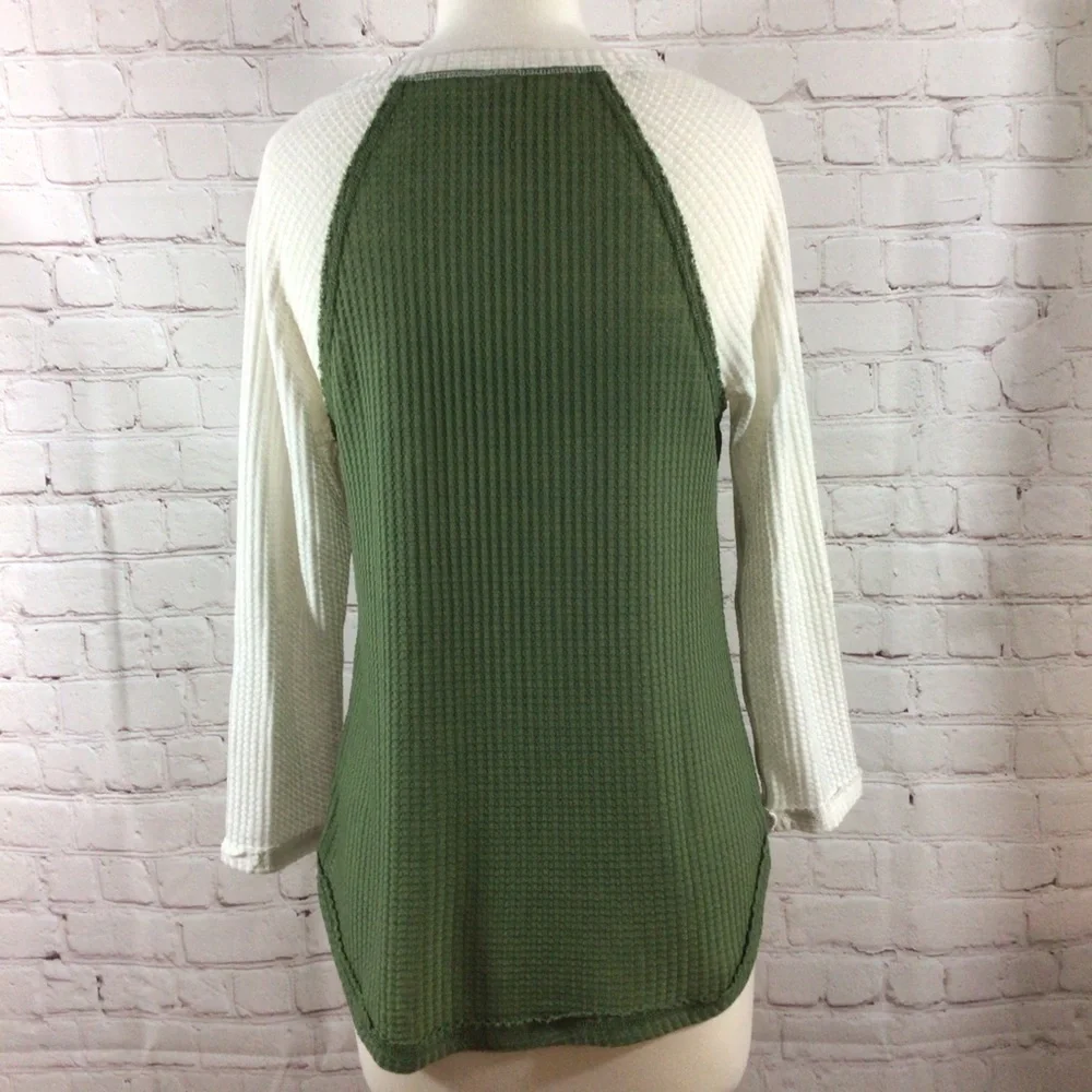 Secret Treasures Sleepwear Green & Cream Sleep Top - Picture 5 of 10